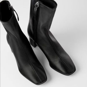 Zara SOFT LEATHER HIGH HEELED ANKLE BOOTS